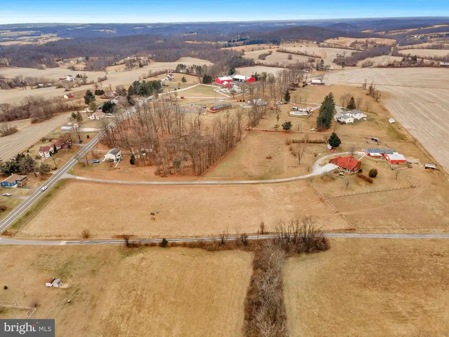 1720 E Deep Run Rd, Manchester, MD 21102 - Image #2