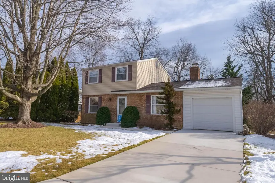 4367 Sycamore Dr, Hampstead, MD 21074 - Image #2