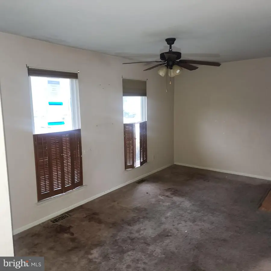 1007 Sitka Spruce Ln, Sykesville, MD 21784 - Image #2