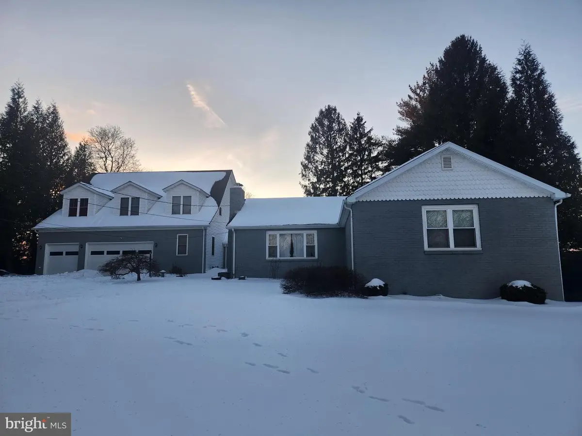 7626 College Rd, Sykesville, MD 21784 - #1