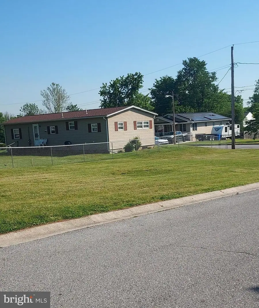 125 Commerce St, Taneytown, MD 21787 - #3
