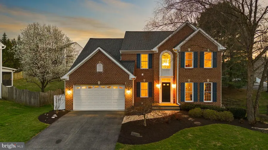 825 Caren Dr, Eldersburg, MD 21784 - #2