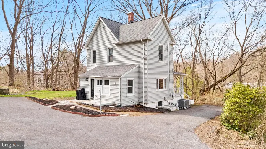 719 Wilson Ave, Sykesville, MD 21784 - #2