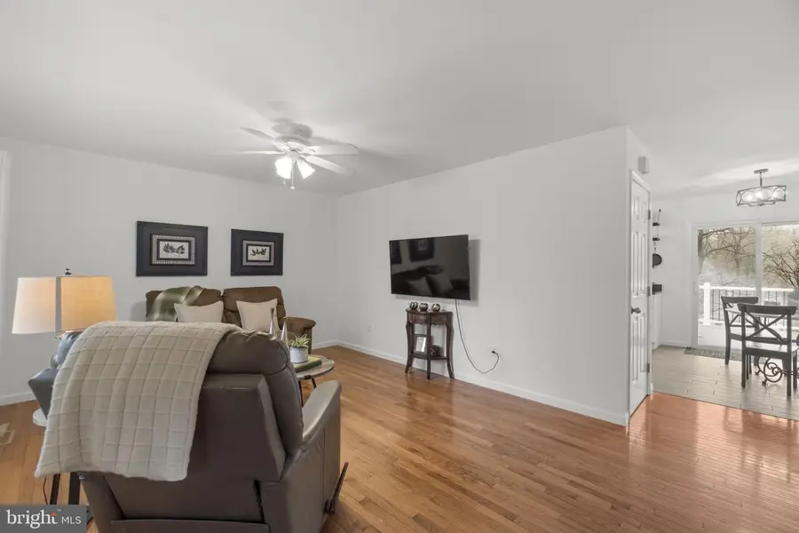 6999 Cedar Ave, Sykesville, MD 21784 - #3