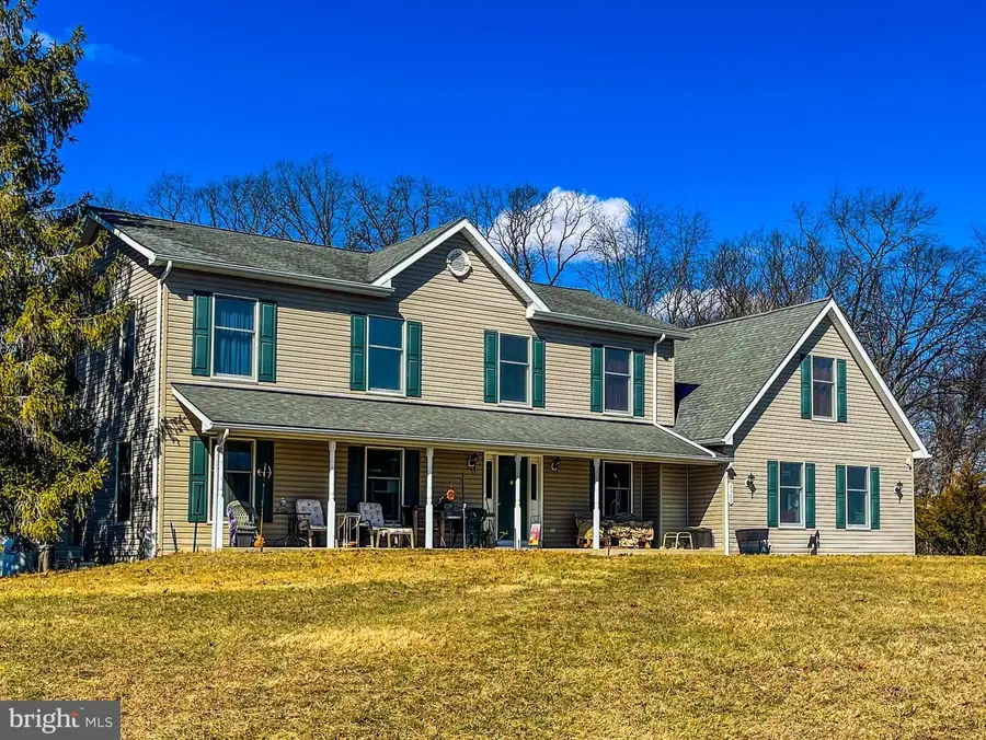 2380 Moreau Dr, Westminster, MD 21158 - #2