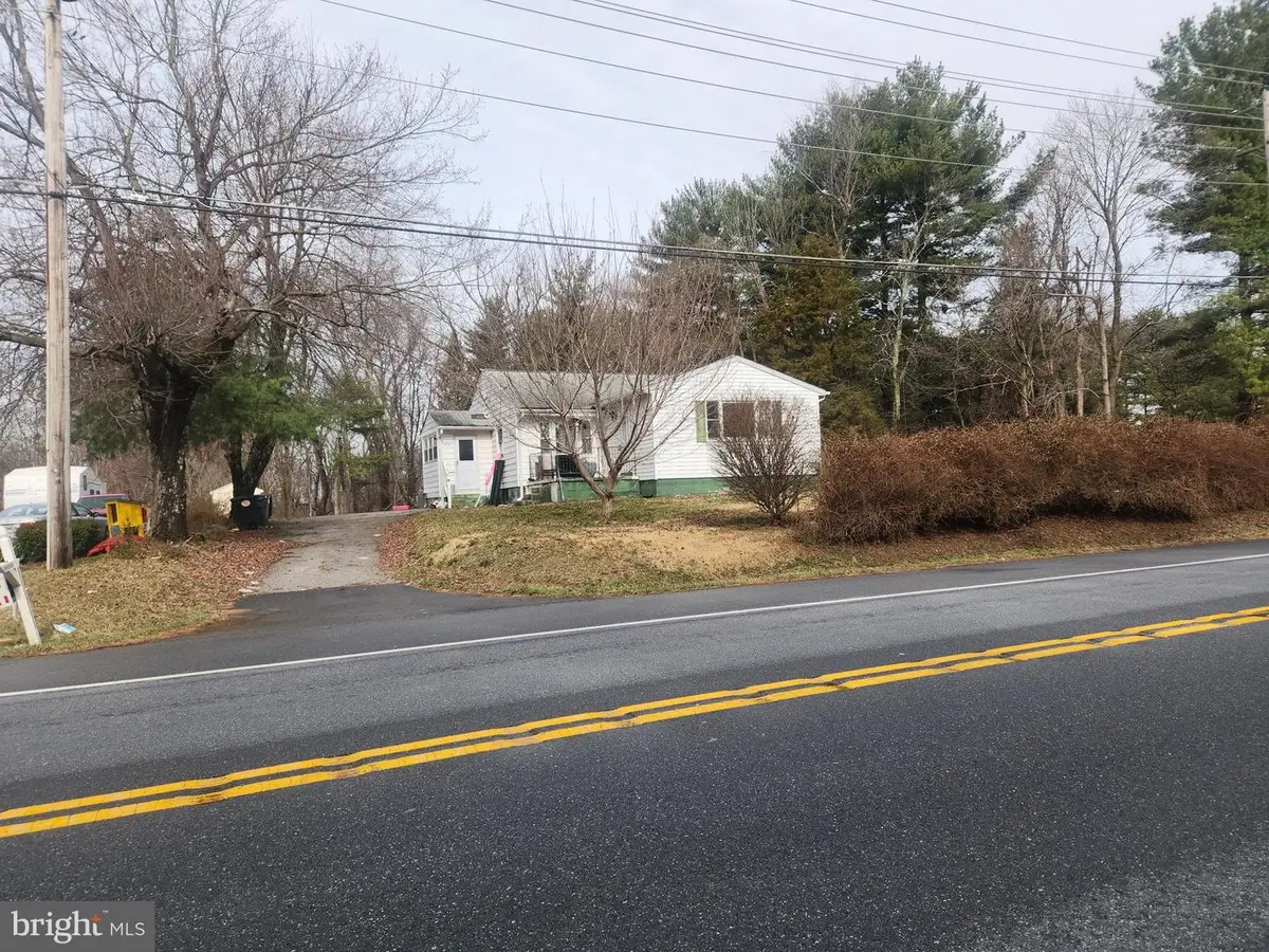 5730 Ridge Rd, Mount Airy, MD 21771 - #1