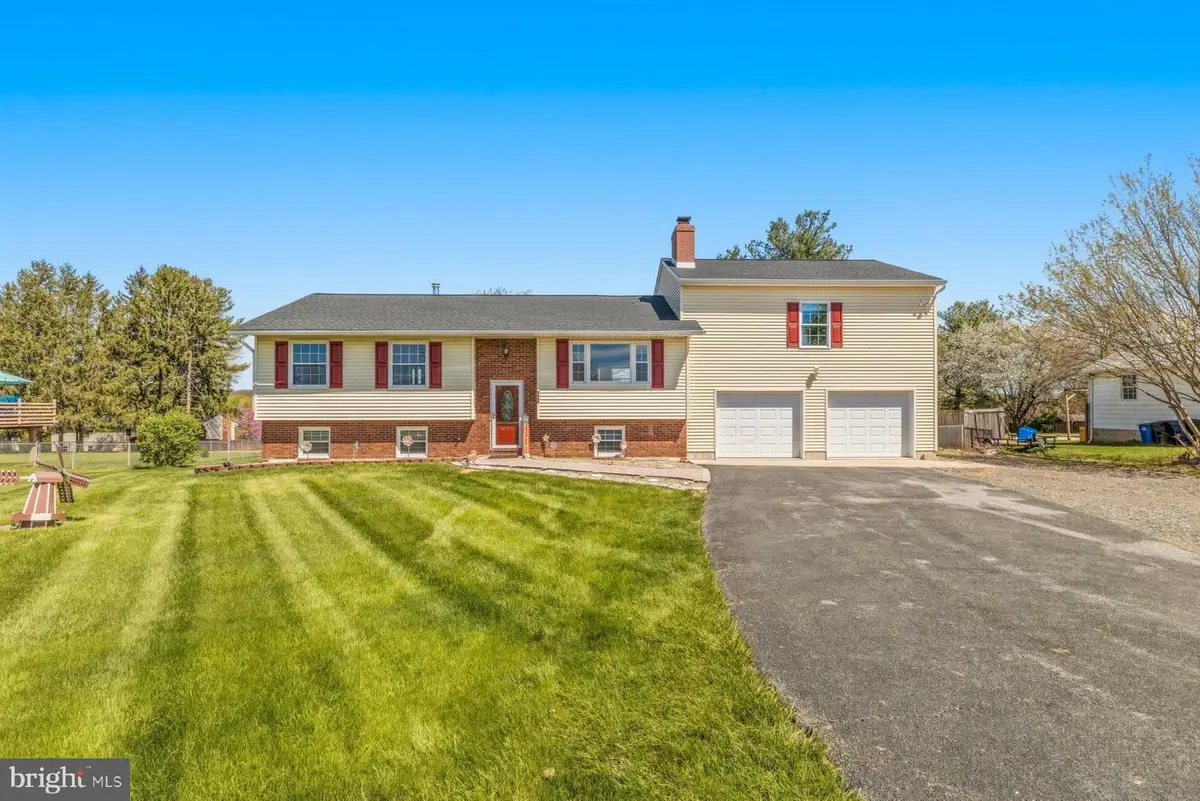 2406 Neudecker Rd, Westminster, MD 21157 - #1