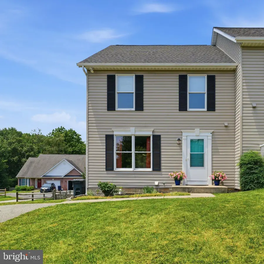 529 Gentry Ct, Westminster, MD 21157 - #2