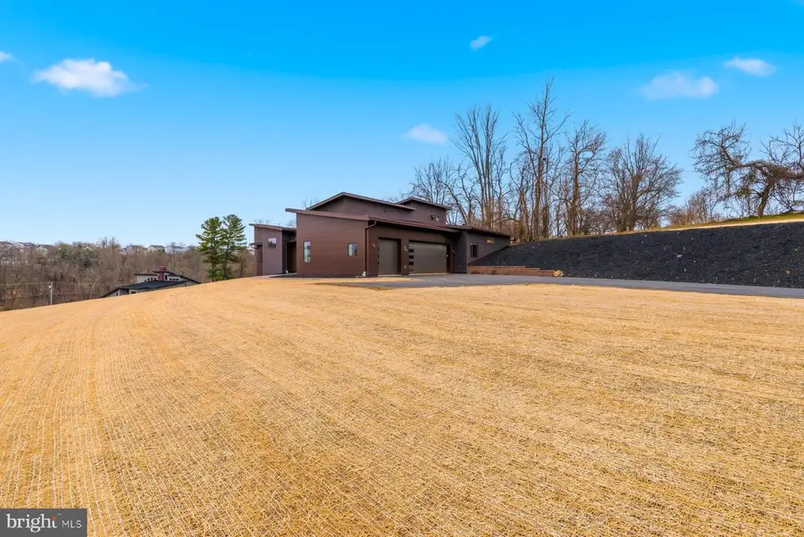 308 Ridge Rd, Westminster, MD 21157 - #2