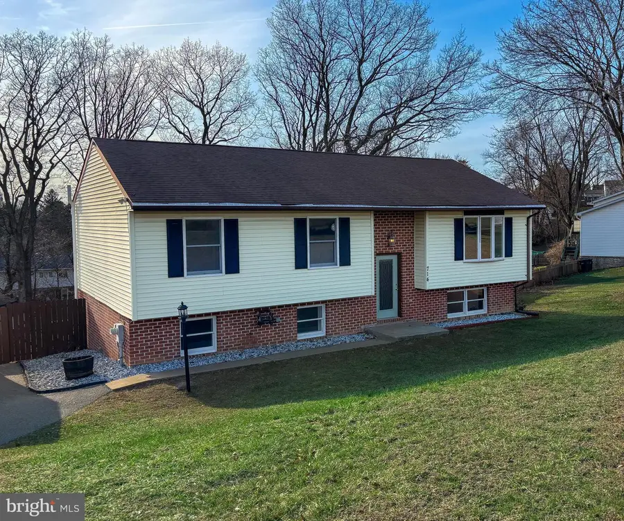 714 Redwood Dr, Westminster, MD 21157 - #2