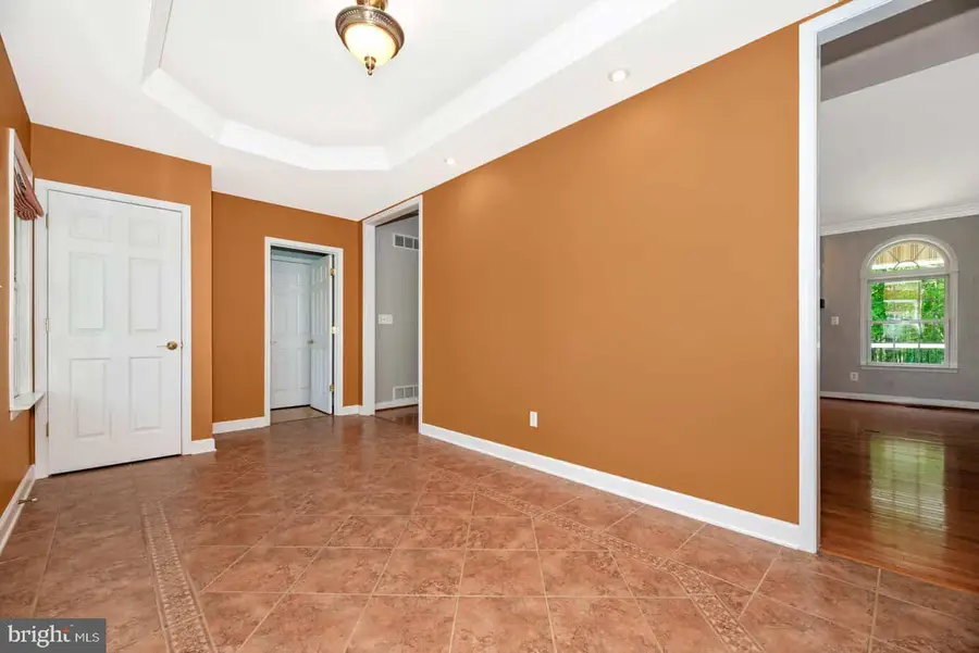 2415 Shawnee Dr, Finksburg, MD 21048 - #3