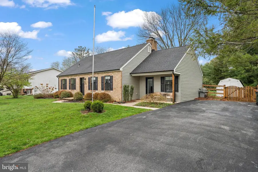 573 Marshall Dr, Westminster, MD 21157 - #2