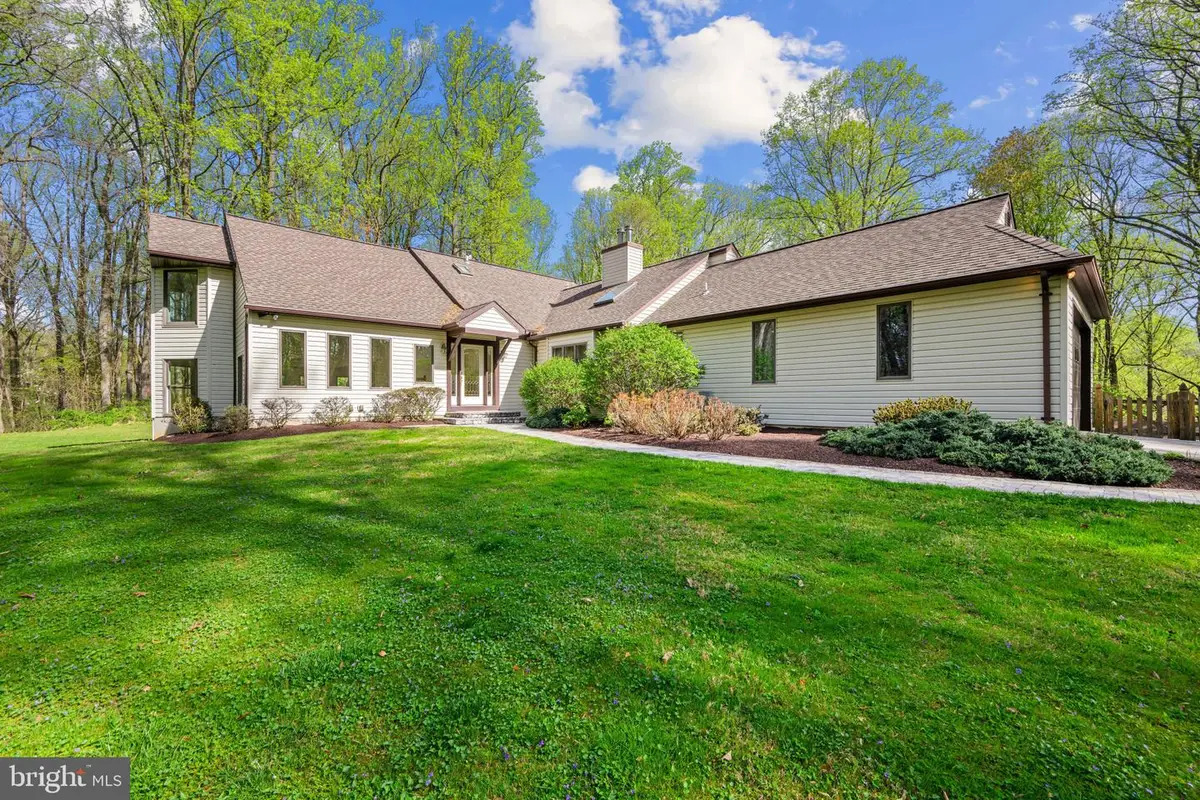 5816 Oakland Rd, Sykesville, MD 21784 - #1