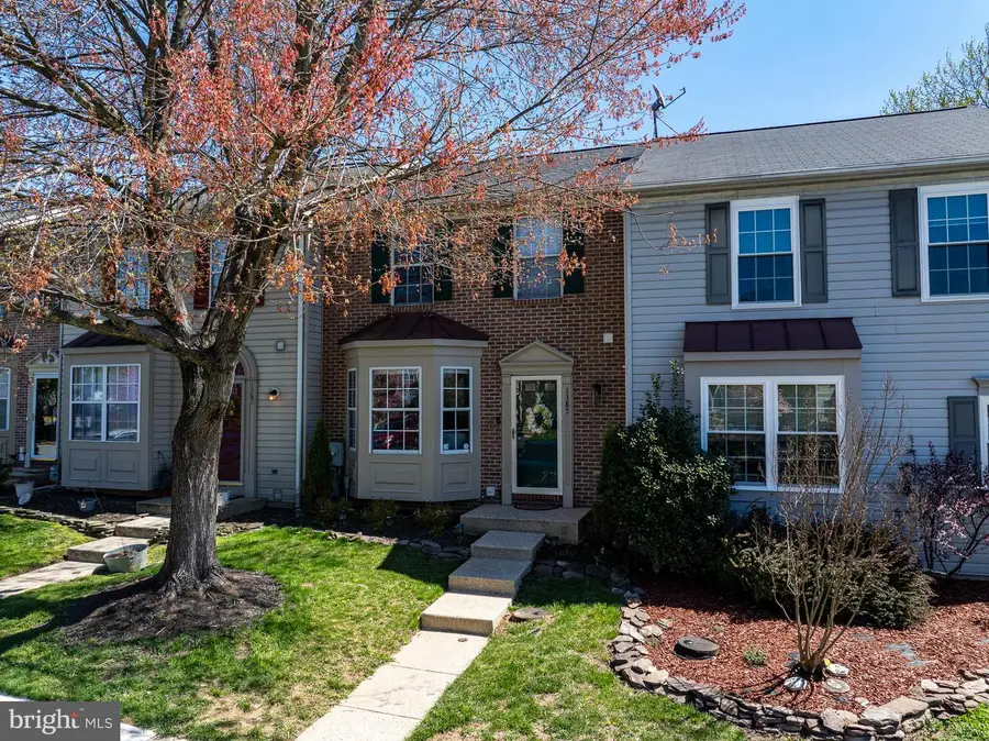 1385 Walkabout Ct #35, Eldersburg, MD 21784 - #2