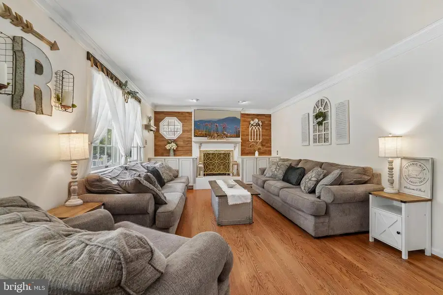 4515 Woodedge Dr, Hampstead, MD 21074 - #2