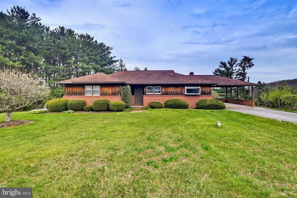 922 Gahle Rd, Westminster, MD 21157 - #1