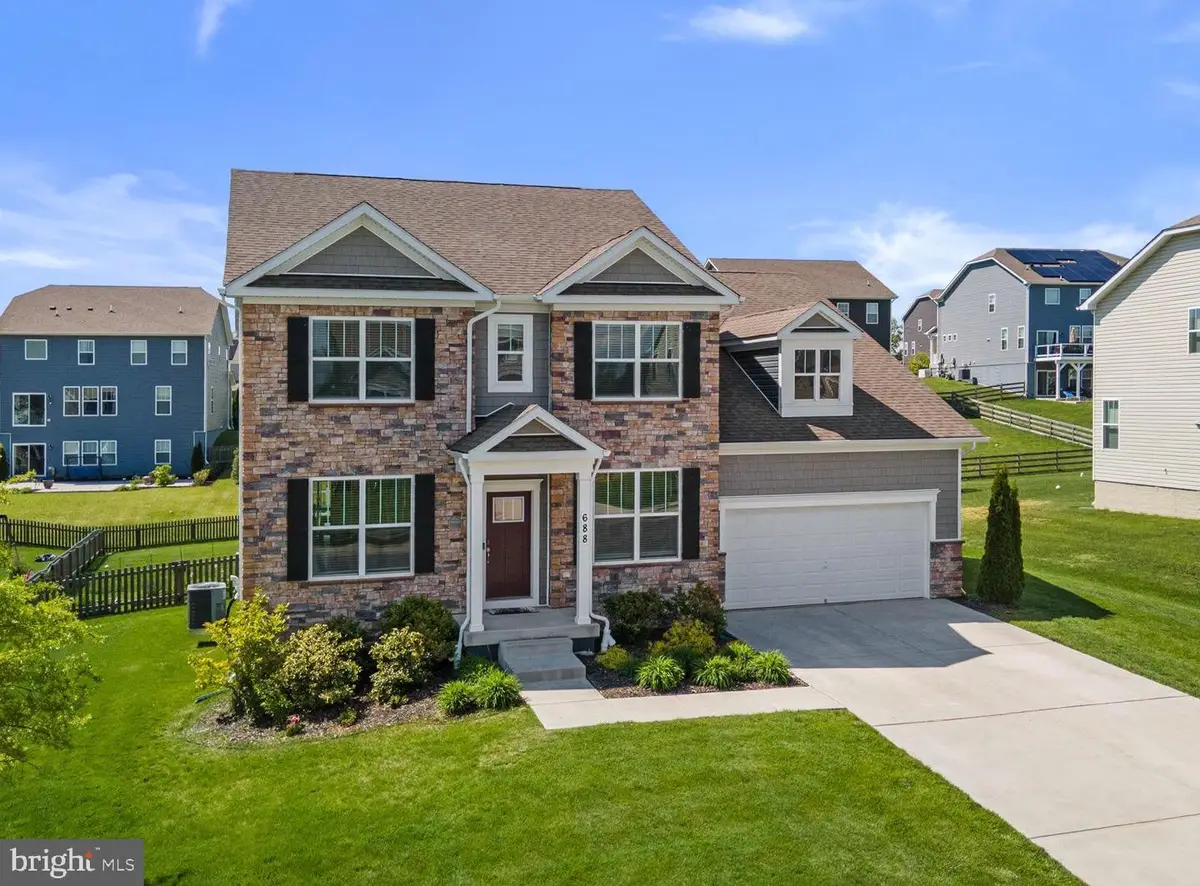 688 North Chandler Dr, Westminster, MD 21157 - #1