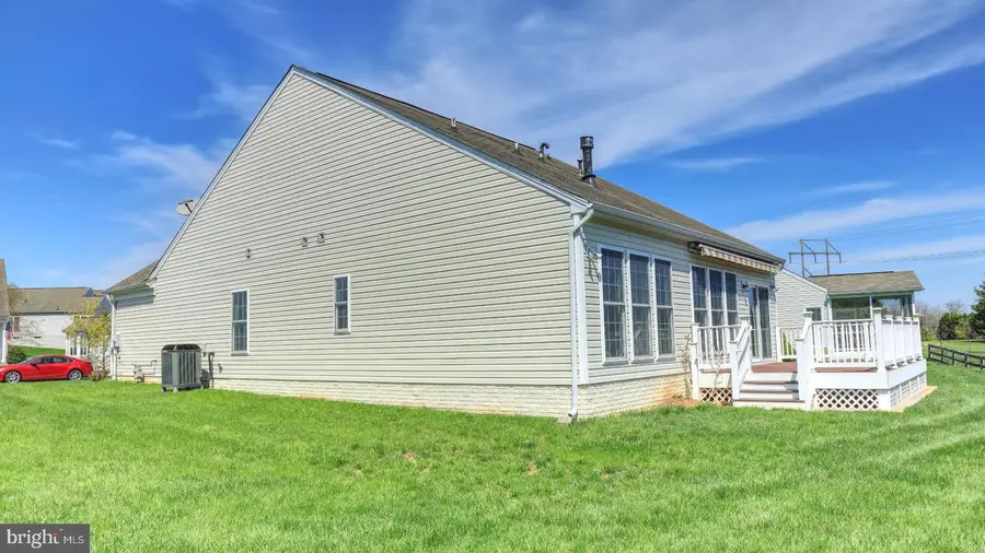 518 Clubside Dr #240, Taneytown, MD 21787 - #3