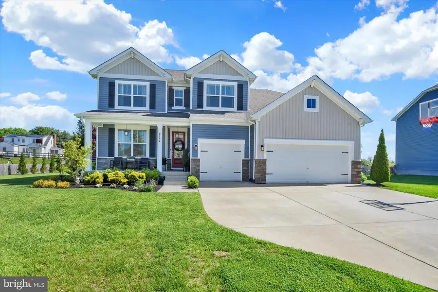 822 Redwood Dr, Westminster, MD 21157 - #3