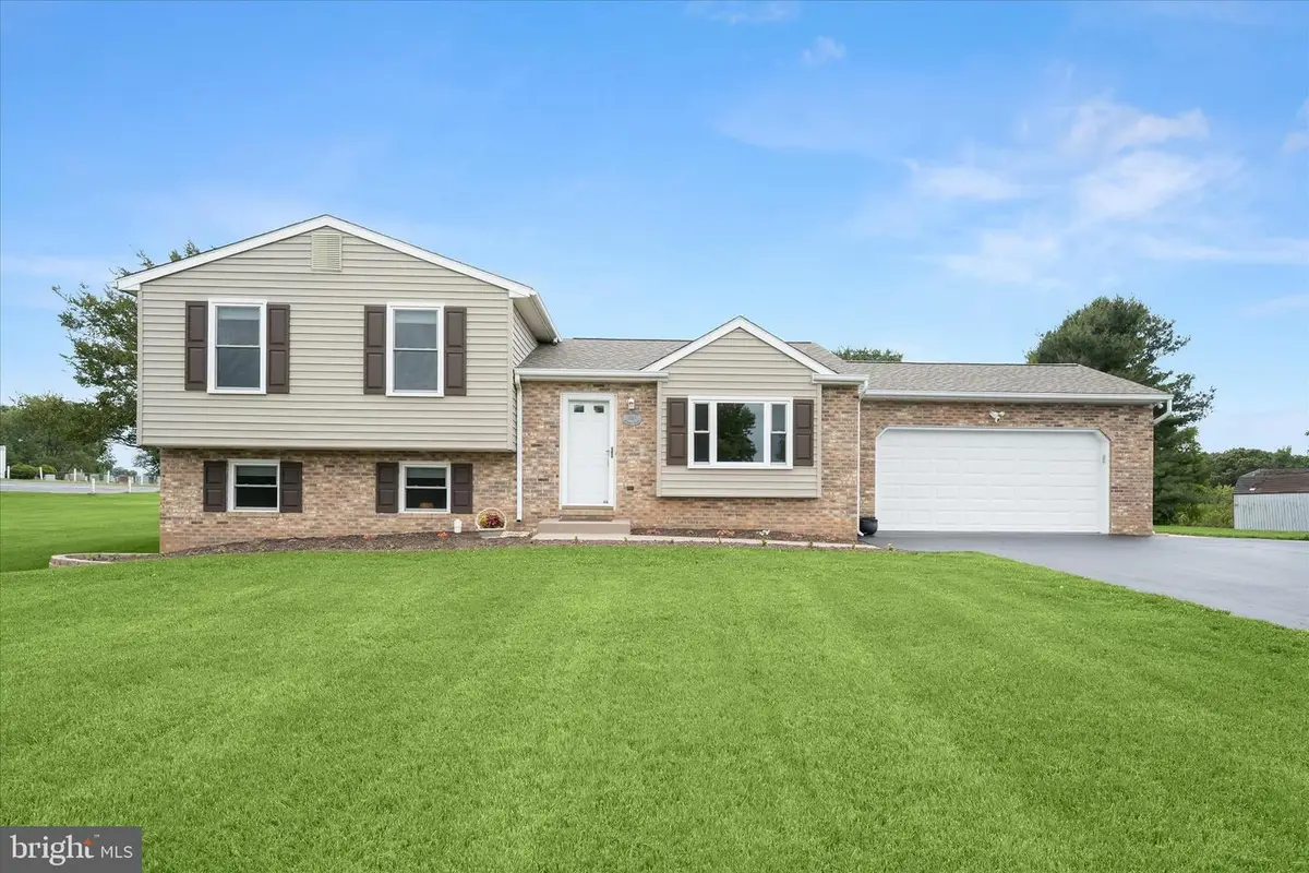 2661 Dotsons Ridge Rd, Mount Airy, MD 21771 - #1