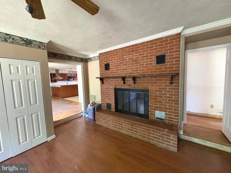 4215 Buffalo Rd, Mount Airy, MD 21771 - #3