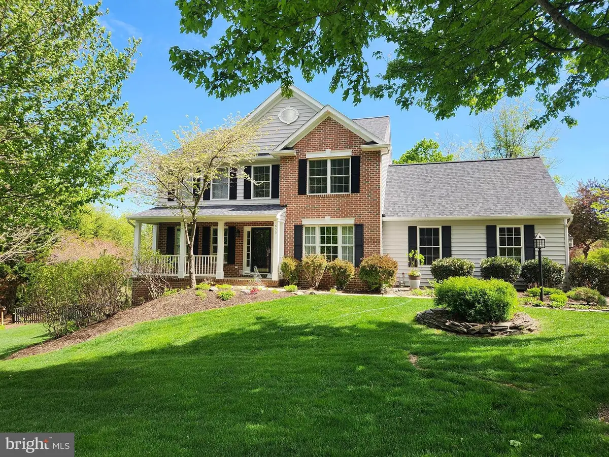655 Downhill Dr, Westminster, MD 21157 - #1