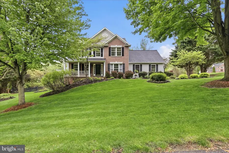 655 Downhill Dr, Westminster, MD 21157 - #2