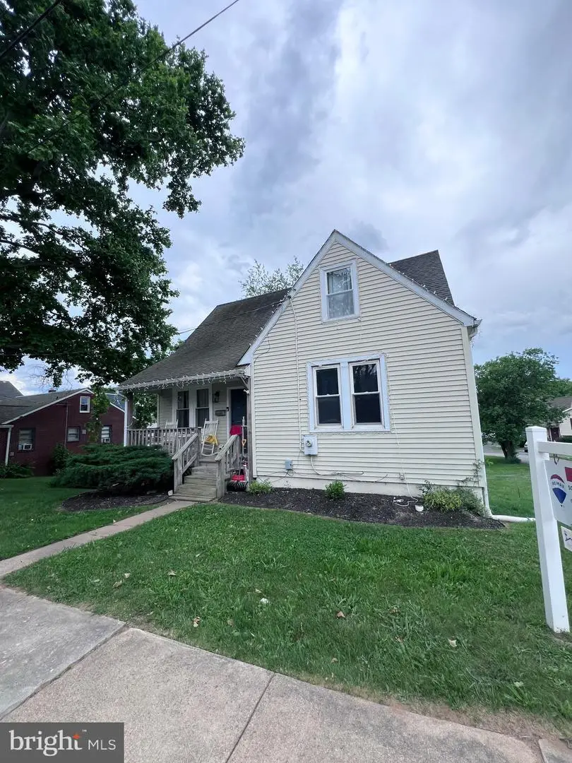 33 Milton Ave, Westminster, MD 21157 - #1