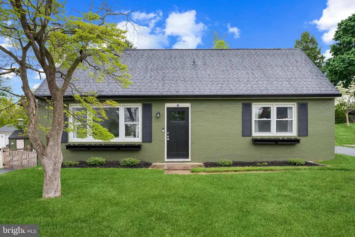 705 Longview Ave, Westminster, MD 21157 - #1