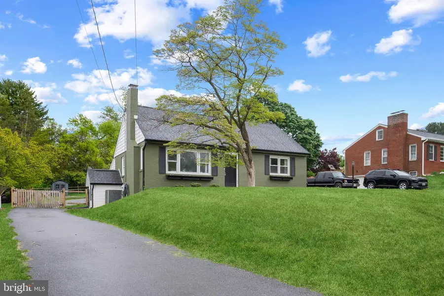 705 Longview Ave, Westminster, MD 21157 - #2