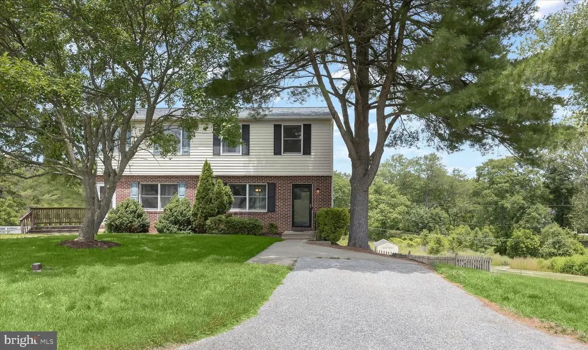 1032 Circle Dr, Sykesville, MD 21784 - #1