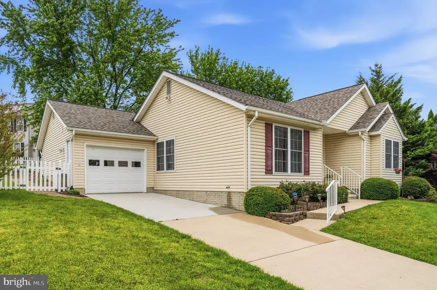 704 Collier Ct, Westminster, MD 21158 - #2