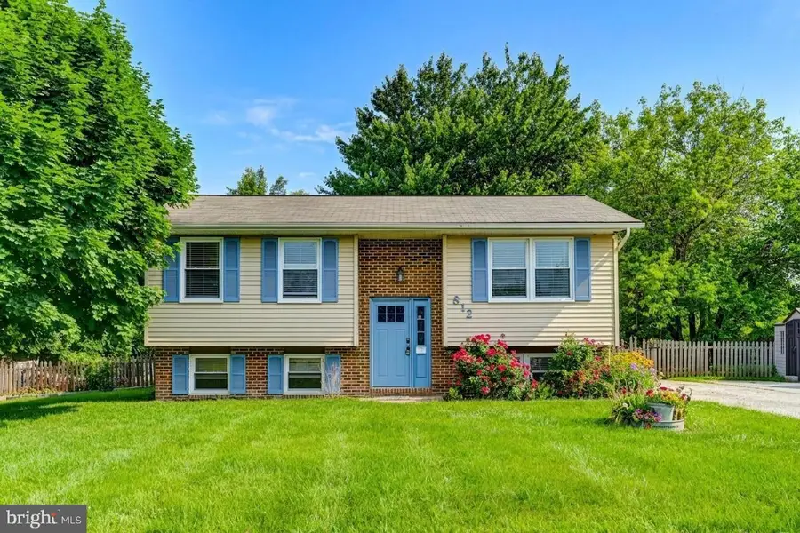 812 Velvet Run Dr, Westminster, MD 21157 - #2
