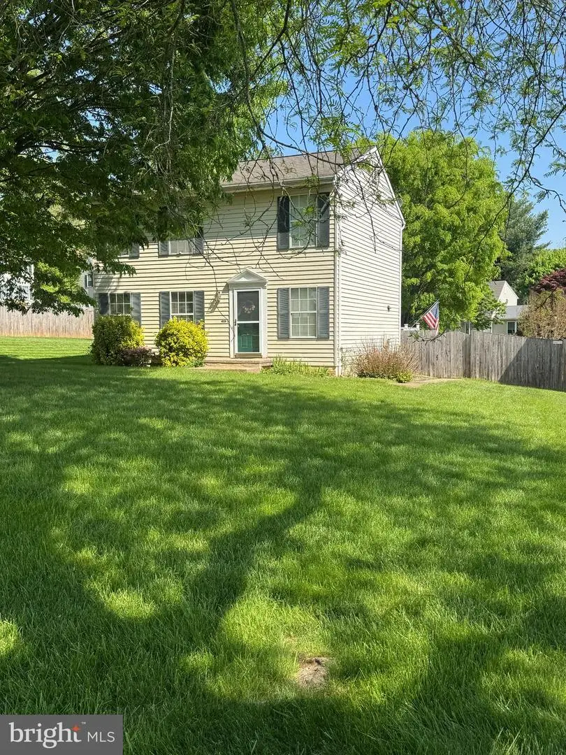909 Black Spruce Ln, Sykesville, MD 21784 - #1