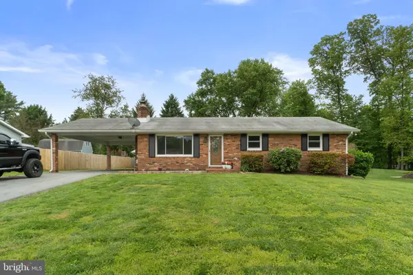 1519 Woodridge Ln, SYKESVILLE, MD 21784