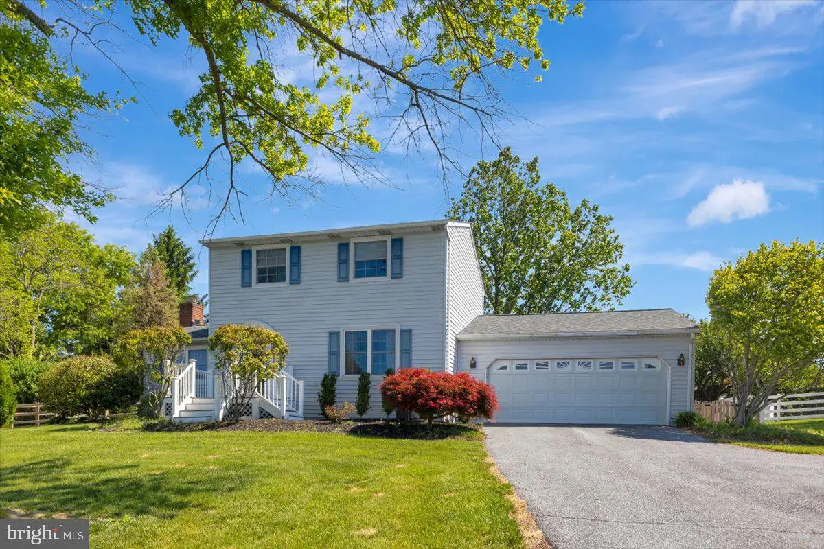 902 Magnolia Ct, Westminster, MD 21157 - #1