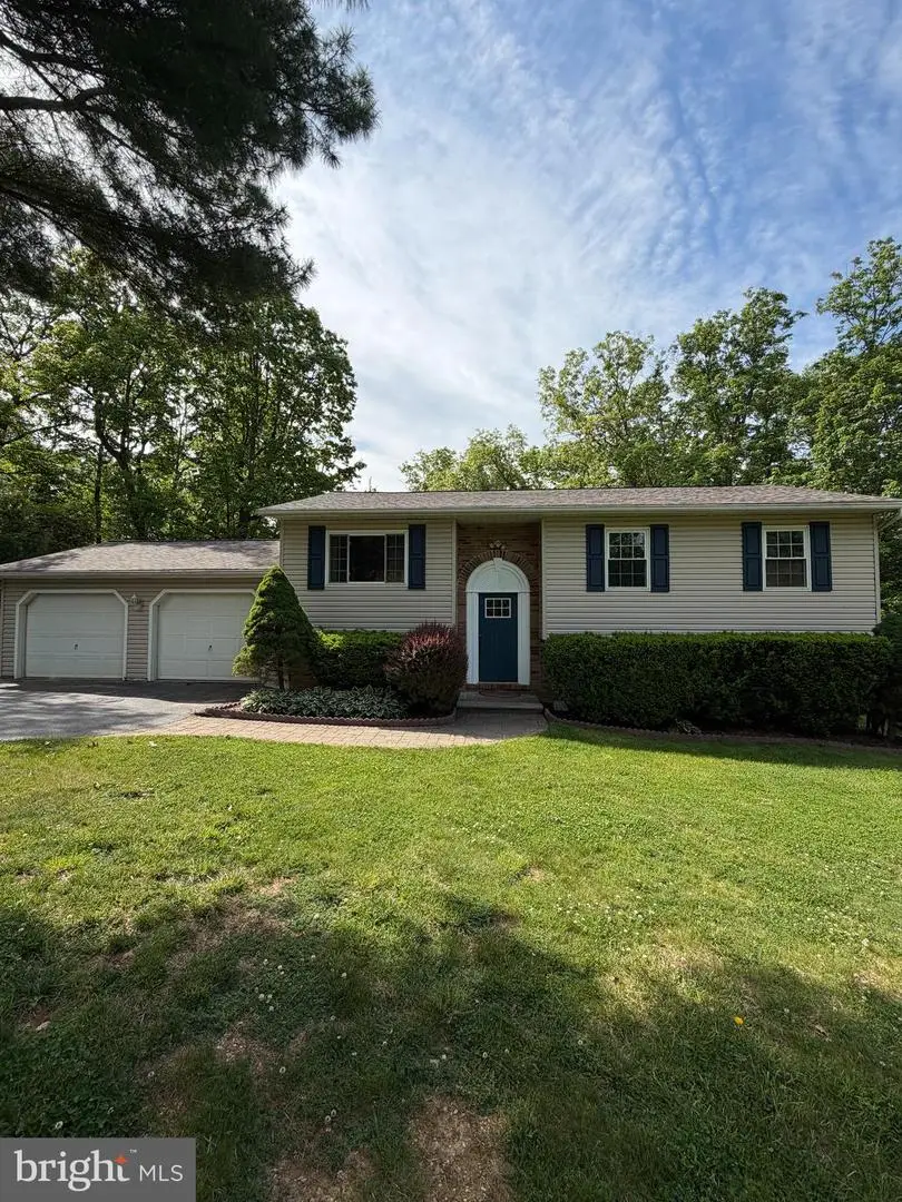 2105 Walsh Dr, Westminster, MD 21157 - #2