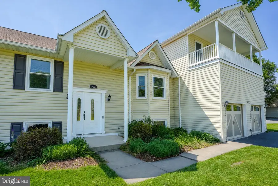 902 Clauser Ct, New Windsor, MD 21776 - #3