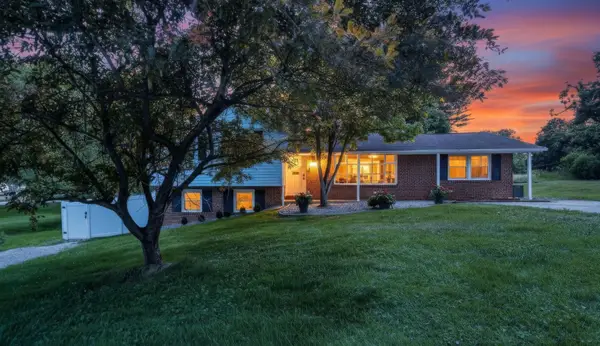119 Schoolhouse Rd, SYKESVILLE, MD 21784