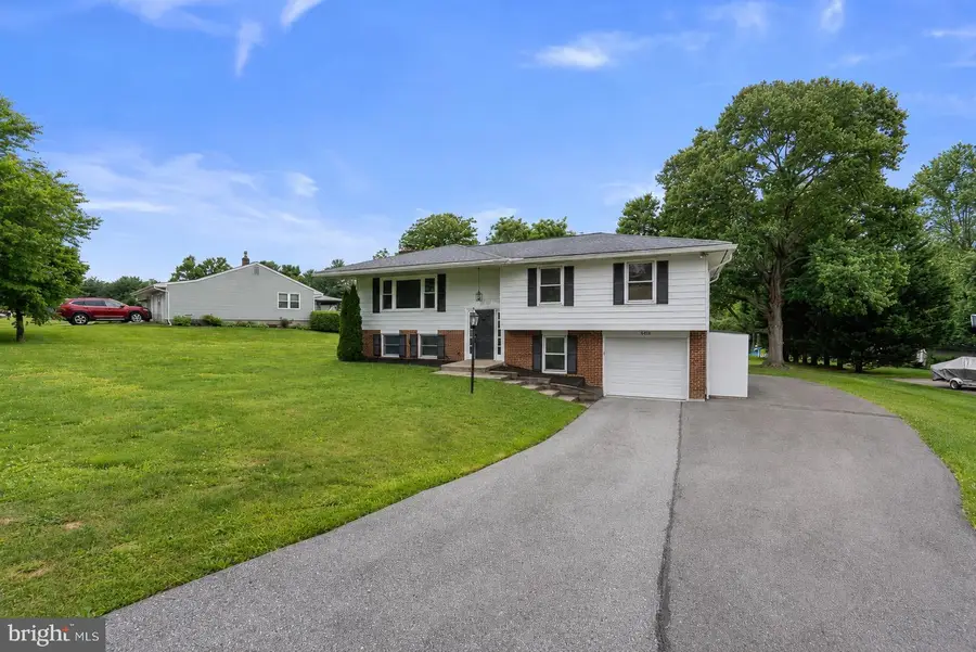 6414 Bonnie Brae Rd, Sykesville, MD 21784 - #2