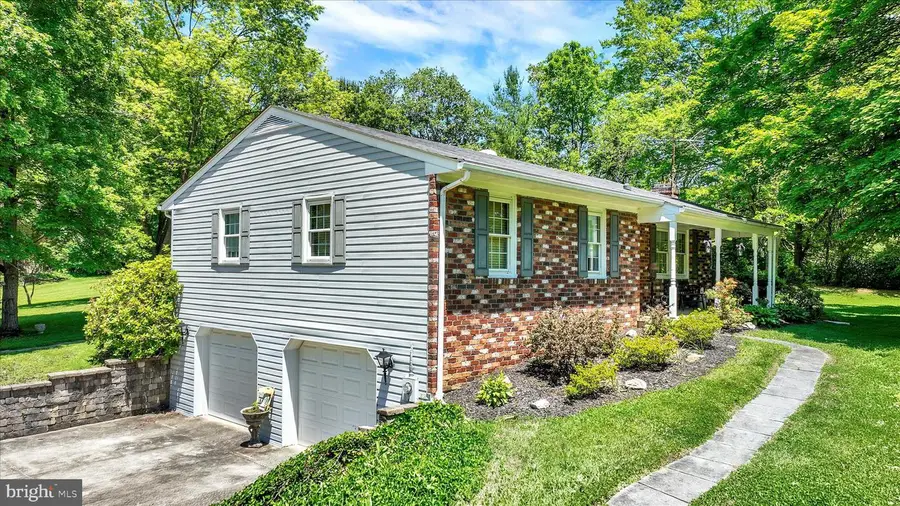 2934 Kump Station Rd, Taneytown, MD 21787 - #3