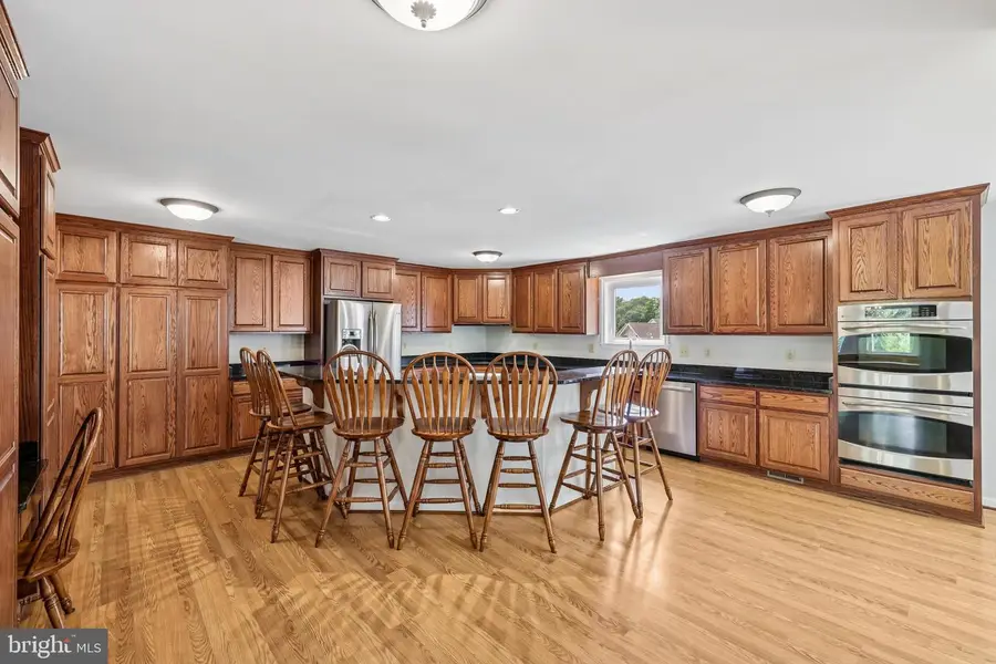 902 Clauser Ct, New Windsor, MD 21776 - #2