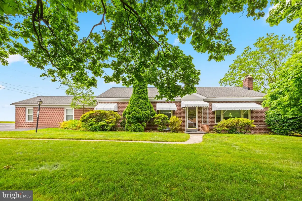 2883 Park Ave, Manchester, MD 21102 - #1