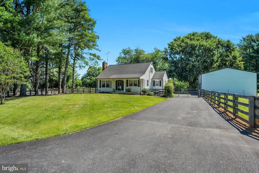 932 Bear Branch Rd, Westminster, MD 21157 - #3