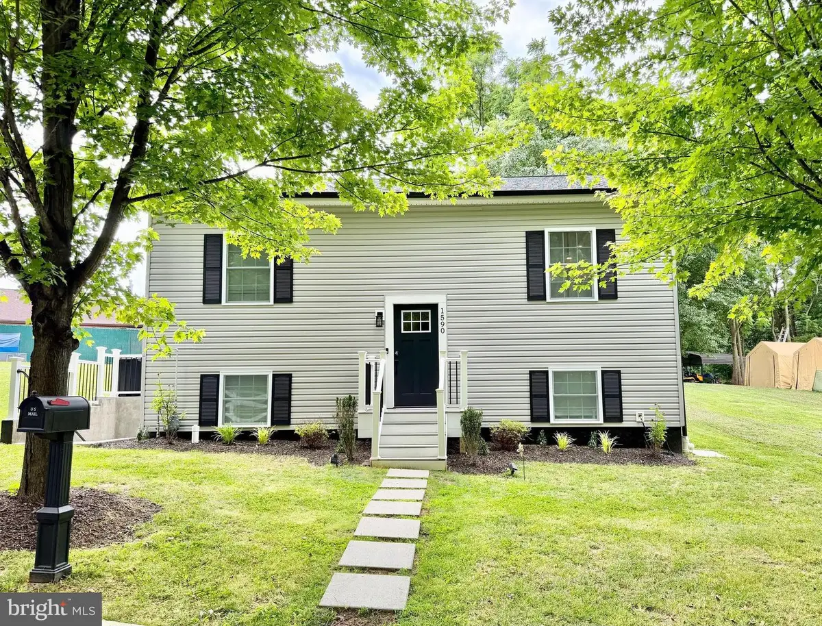1590 Homeland Dr, Sykesville, MD 21784 - #1