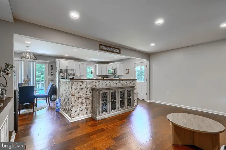 1727 Indian Ct, Hampstead, MD 21074 - #2