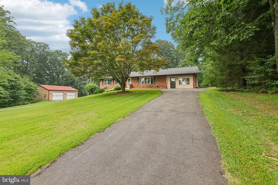 3625 Hooper Rd, New Windsor, MD 21776 - #2