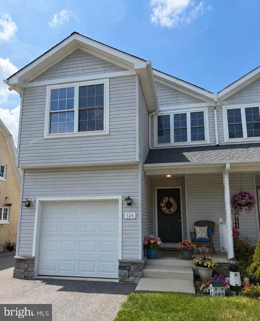 524 Locust Ave, Westminster, MD 21157 - #2