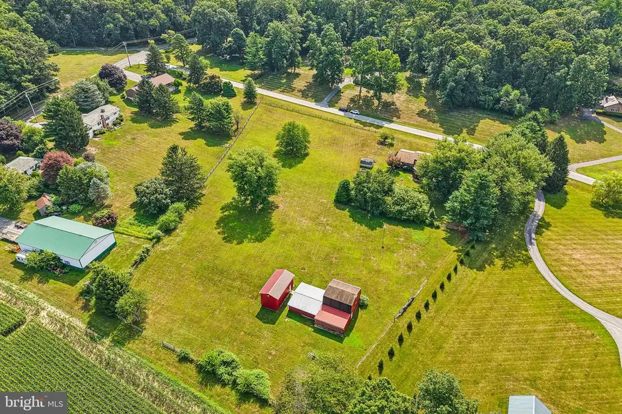 304 Blue Grass Ln, Hampstead, MD 21074 - #2