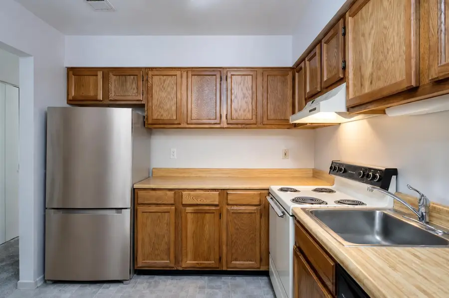 4240 Crystal Ct #3c, Hampstead, MD 21074 - #2